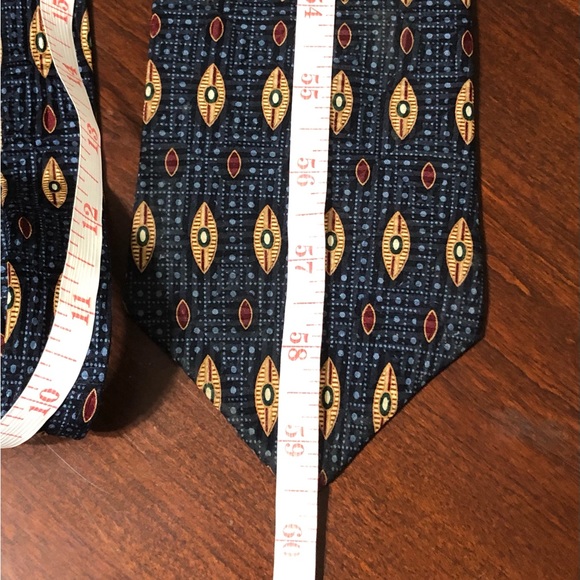 Tie - Picture 4 of 4
